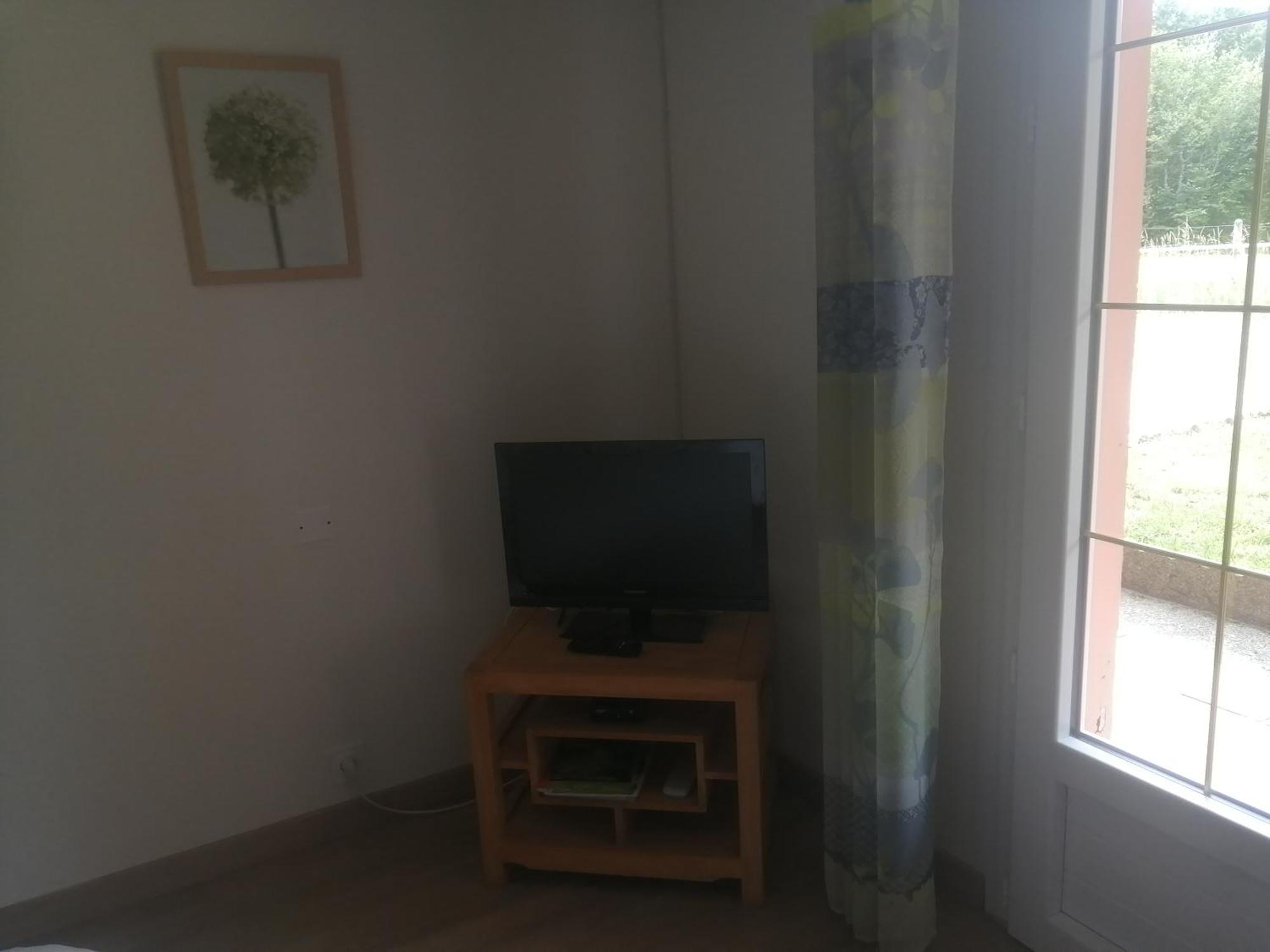 Hotel Le Petit Nid Égletons Esterno foto